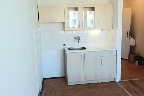 Pronájem bytu Garsoniéra 28 m², Švehlova, Hlavní město Praha Pronájem bytu Garsoniéra 28 m², Švehlova, Hlavní město Praha