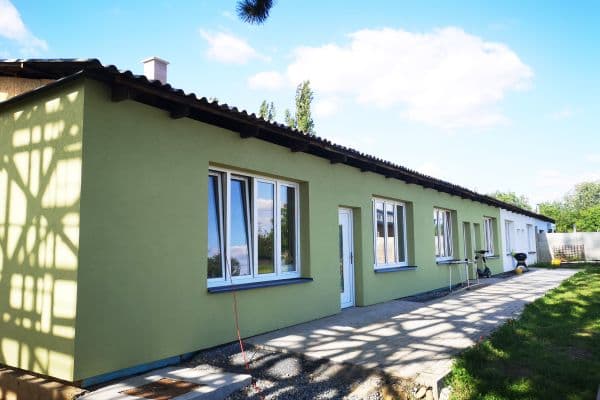 Pronájem bytu 1+kk 30 m², Dolní Kasárna, Klecany Pronájem bytu 1+kk 30 m², Dolní Kasárna, Klecany