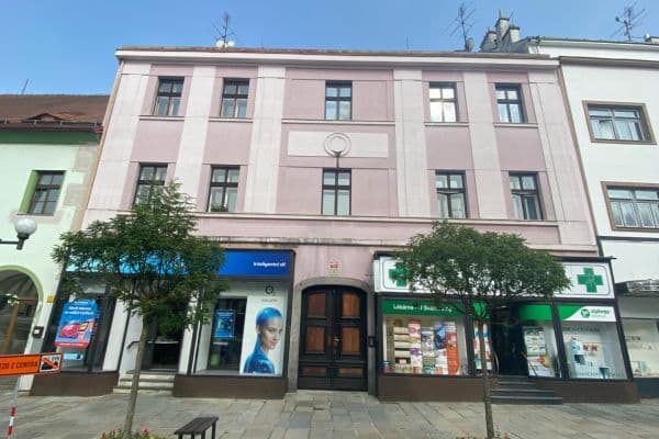 Pronájem bytu 3+1 100 m², Velké náměstí, Písek, Jihočeský kraj Pronájem bytu 3+1 100 m², Velké náměstí, Písek, Jihočeský kraj