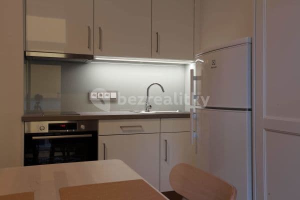 Pronájem bytu 1+kk 24 m², Příčná, Praha Pronájem bytu 1+kk 24 m², Příčná, Praha
