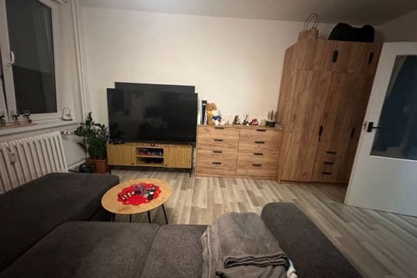 Pronájem bytu Garsoniéra 33 m², Velkopavlovická, Brno-Vinohrady Pronájem bytu Garsoniéra 33 m², Velkopavlovická, Brno-Vinohrady