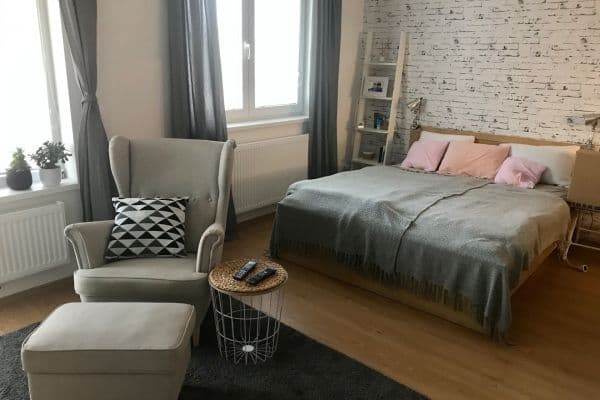 Pronájem bytu 1+kk 34 m², Milose Havla, Praha Pronájem bytu 1+kk 34 m², Milose Havla, Praha