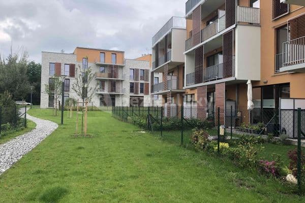 Pronájem bytu 2+kk 60 m², Okrajová ulice, Hostivice Pronájem bytu 2+kk 60 m², Okrajová ulice, Hostivice