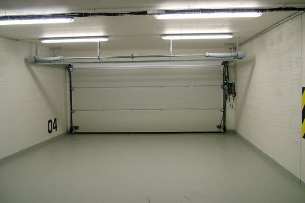 Pronájem garáže 17 m², Lovosická, Praha Pronájem garáže 17 m², Lovosická, Praha