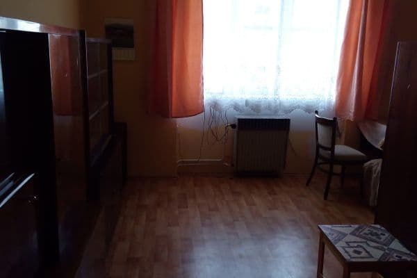 Pronájem bytu 3+1 22 m², Na Březince, Praha Pronájem bytu 3+1 22 m², Na Březince, Praha