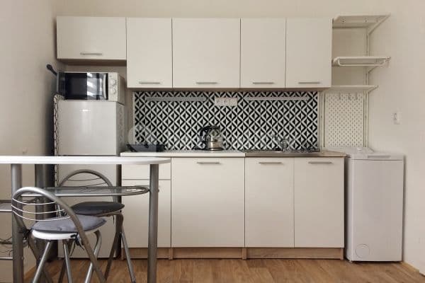 Pronájem bytu Garsoniéra 20 m², Počátecká, Praha 4 Pronájem bytu Garsoniéra 20 m², Počátecká, Praha 4