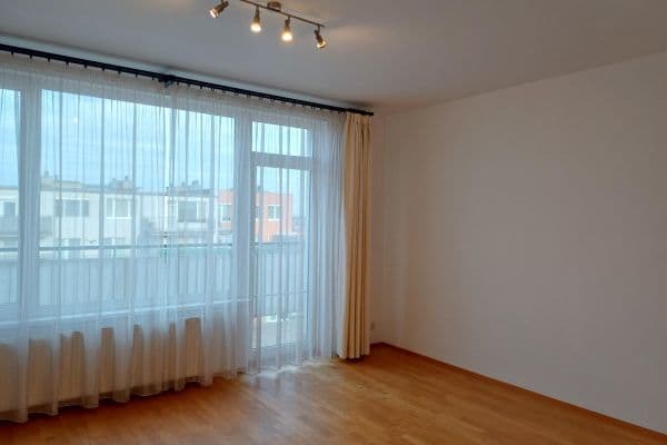 Pronájem bytu 2+kk 52 m², Zakšínská, Praha Pronájem bytu 2+kk 52 m², Zakšínská, Praha