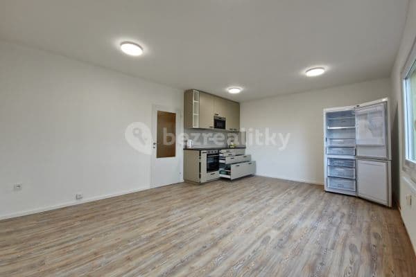 Pronájem bytu 1+kk 34 m², Houdova, Praha Pronájem bytu 1+kk 34 m², Houdova, Praha