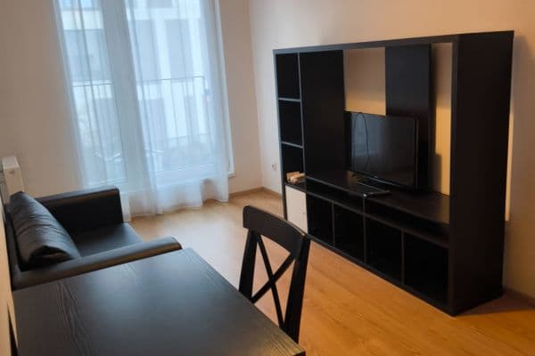 Pronájem bytu 2+kk 52 m², Vrátenská, Praha Pronájem bytu 2+kk 52 m², Vrátenská, Praha
