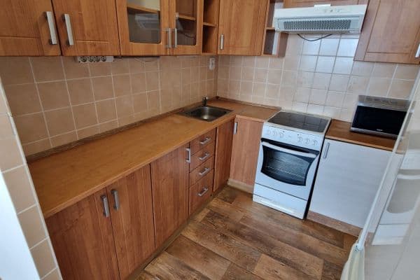 Pronájem bytu 2+kk 45 m², Vašátkova, Praha 14 Pronájem bytu 2+kk 45 m², Vašátkova, Praha 14
