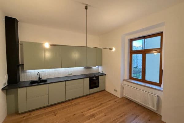 Pronájem bytu 2+1 84 m², Jaselská, Praha Pronájem bytu 2+1 84 m², Jaselská, Praha