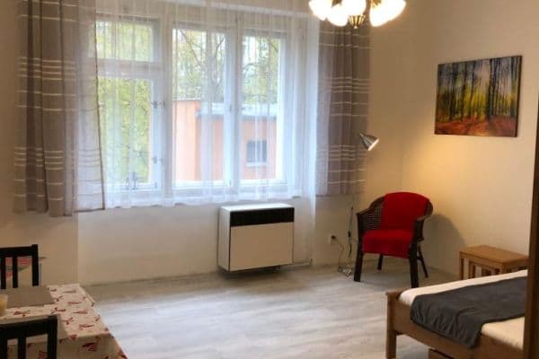 Pronájem bytu 1+1 35 m², Vršovická, Prague Pronájem bytu 1+1 35 m², Vršovická, Prague