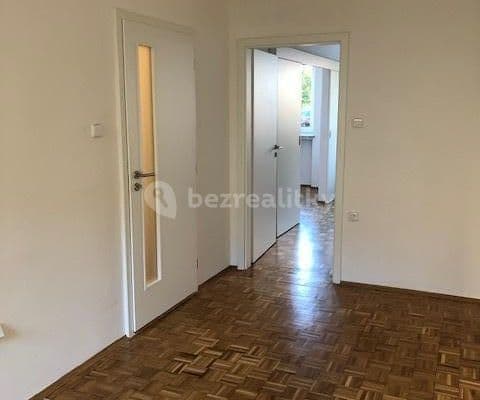 Pronájem bytu 3+kk 56 m², Saratovská, Praha Pronájem bytu 3+kk 56 m², Saratovská, Praha