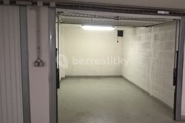 Pronájem garáže 17 m², Lovosická, Praha, Praha