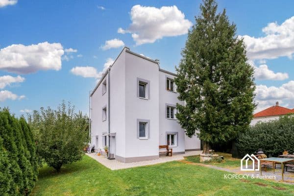 Pronájem bytu 2+kk 60 m², Moravanská, Praha Pronájem bytu 2+kk 60 m², Moravanská, Praha