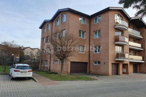 Pronájem bytu 3+kk 83 m², Za Sídlištěm, Dolní Břežany Pronájem bytu 3+kk 83 m², Za Sídlištěm, Dolní Břežany