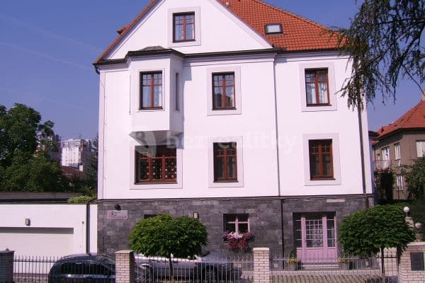 Pronájem domu 300 m², pozemek 300 m², Révová, Praha