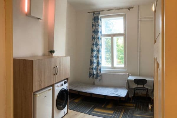 Pronájem bytu Garsoniéra 24 m², Emilie Floriánové, Jablonec nad Nisou, Liberecký kraj Pronájem bytu Garsoniéra 24 m², Emilie Floriánové, Jablonec nad Nisou, Liberecký kraj