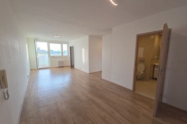 Pronájem bytu 2+kk 48 m², Makovského, Prague Pronájem bytu 2+kk 48 m², Makovského, Prague