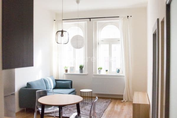 Pronájem bytu 2+kk 55 m², Schnirchova, Prague Pronájem bytu 2+kk 55 m², Schnirchova, Prague