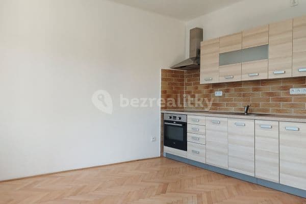 Pronájem bytu 3+kk 62 m², Tyršovo náměstí, Chrudim Pronájem bytu 3+kk 62 m², Tyršovo náměstí, Chrudim