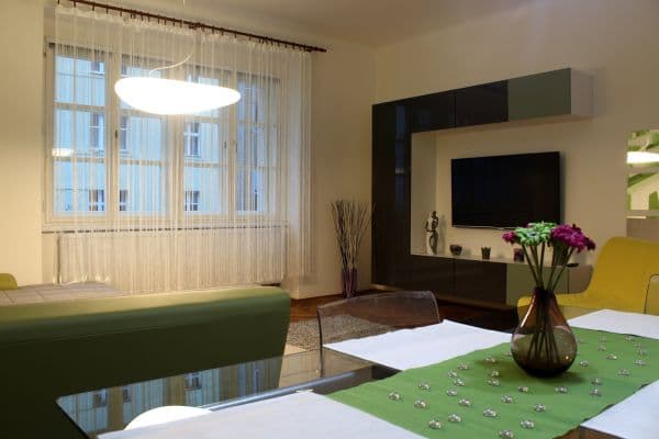 Pronájem bytu 2+1 75 m², Sudoměřská, Praha Pronájem bytu 2+1 75 m², Sudoměřská, Praha