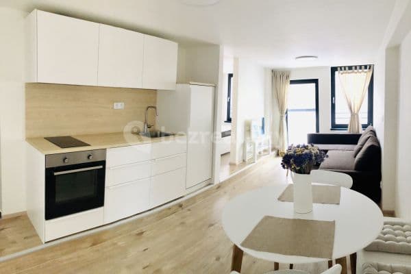 Pronájem bytu 2+kk 41 m², Rostislavova, Praha Pronájem bytu 2+kk 41 m², Rostislavova, Praha