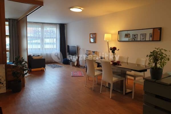 Pronájem bytu 1+1 63 m², Tomkova, Praha Pronájem bytu 1+1 63 m², Tomkova, Praha