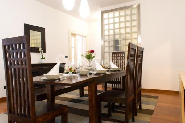 Pronájem bytu 5+1 140 m², Krakovská, Praha Pronájem bytu 5+1 140 m², Krakovská, Praha