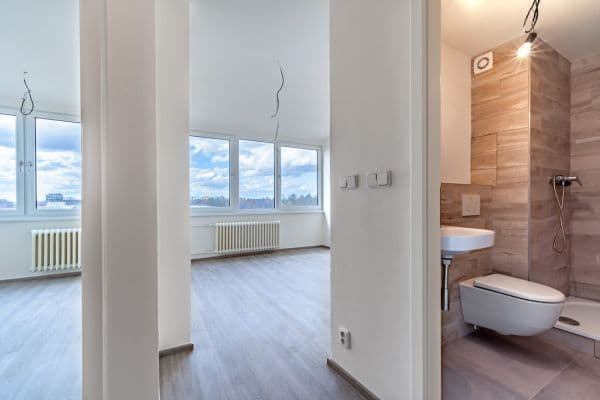 Pronájem bytu 2+kk 30 m², Hradecká, Hradec Králové Pronájem bytu 2+kk 30 m², Hradecká, Hradec Králové