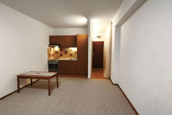 Pronájem bytu 1+kk 38 m², Kunštátská, Poděbrady Pronájem bytu 1+kk 38 m², Kunštátská, Poděbrady