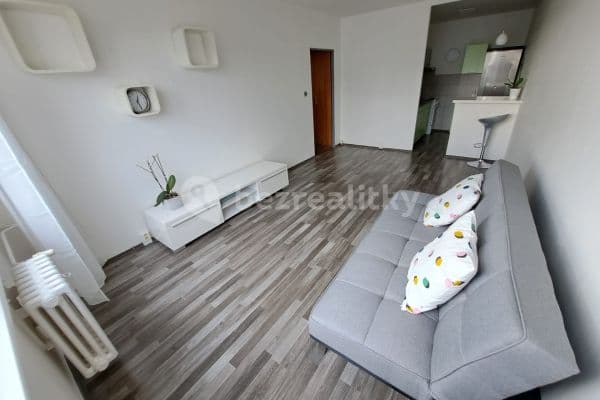 Pronájem bytu 2+kk 45 m², Kardašovská, Praha Pronájem bytu 2+kk 45 m², Kardašovská, Praha