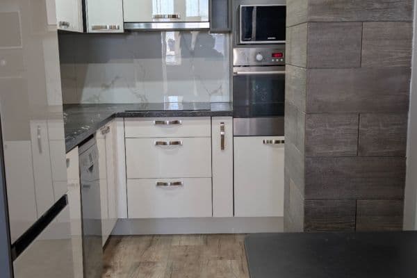 Pronájem bytu 2+kk 50 m², Tererova, Praha Pronájem bytu 2+kk 50 m², Tererova, Praha