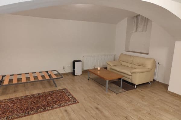 Pronájem bytu 1+kk 42 m², Sudoměřská, Praha Pronájem bytu 1+kk 42 m², Sudoměřská, Praha