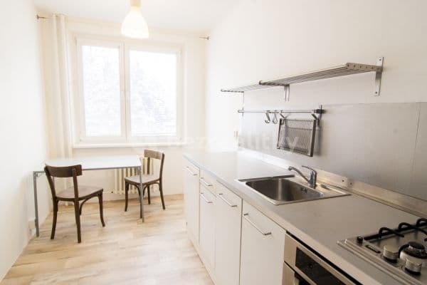 Pronájem bytu 3+1 80 m², Krymská, Brno Pronájem bytu 3+1 80 m², Krymská, Brno