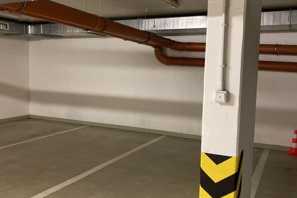 Pronájem garáže 13 m², Heinemannova, Praha Pronájem garáže 13 m², Heinemannova, Praha