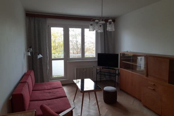 Pronájem bytu 2+1 55 m², Boučkova, Prague Pronájem bytu 2+1 55 m², Boučkova, Prague