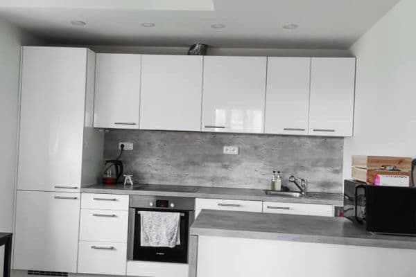 Pronájem bytu 4+1 110 m², Padovská, Praha Pronájem bytu 4+1 110 m², Padovská, Praha