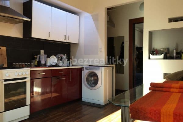 Pronájem bytu 1+1 30 m², Nad Koulkou, Praha Pronájem bytu 1+1 30 m², Nad Koulkou, Praha