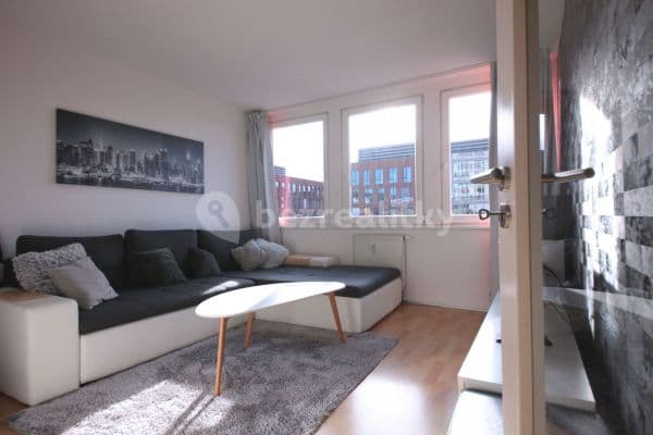 Pronájem bytu 2+1 46 m², Molákova, Praha Pronájem bytu 2+1 46 m², Molákova, Praha
