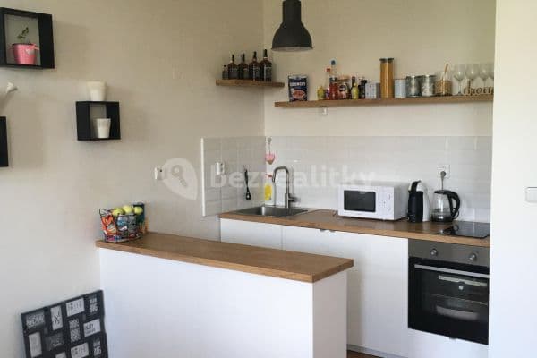 Pronájem bytu 2+kk 45 m², Holandská, Praha Pronájem bytu 2+kk 45 m², Holandská, Praha