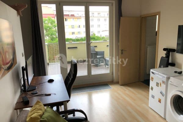 Pronájem bytu 1+kk 44 m², V Horkách, Praha Pronájem bytu 1+kk 44 m², V Horkách, Praha