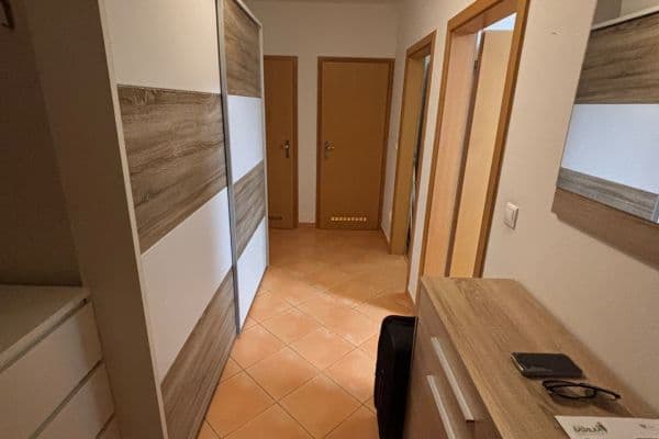 Pronájem bytu 2+kk 55 m², Kovanecká, Praha Pronájem bytu 2+kk 55 m², Kovanecká, Praha