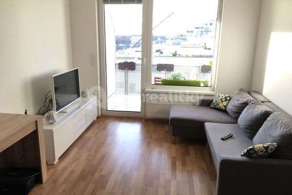 Pronájem bytu 1+kk 38 m², Zvěřinova, Praha Pronájem bytu 1+kk 38 m², Zvěřinova, Praha