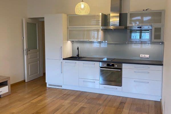 Pronájem bytu 2+kk 56 m², Elišky Peškové, Praha Pronájem bytu 2+kk 56 m², Elišky Peškové, Praha