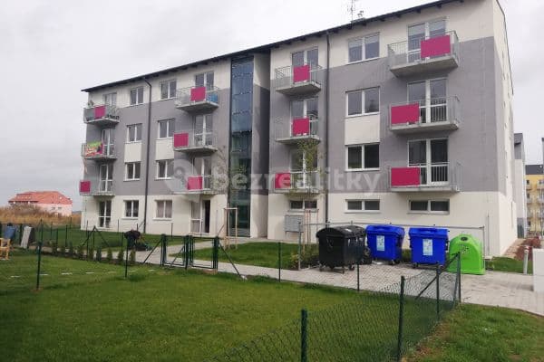Pronájem bytu 1+kk 30 m², Chýně Pronájem bytu 1+kk 30 m², Chýně
