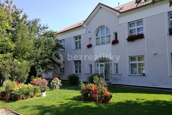 Pronájem bytu 1+kk 43 m², Hálkova, Pečky Pronájem bytu 1+kk 43 m², Hálkova, Pečky