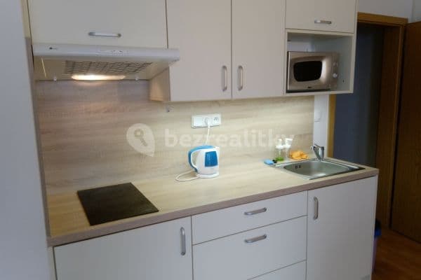 Pronájem bytu 1+kk 32 m², Česká, Hostivice Pronájem bytu 1+kk 32 m², Česká, Hostivice