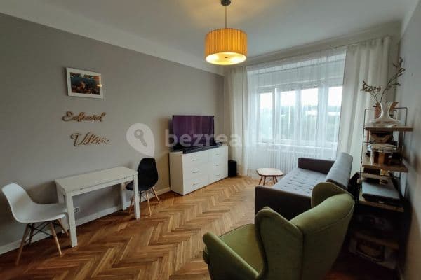 Pronájem bytu 2+kk 50 m², Podolská, Praha Pronájem bytu 2+kk 50 m², Podolská, Praha