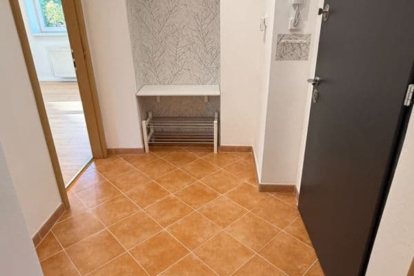 Pronájem bytu 3+kk 80 m², Sadská, Praha Pronájem bytu 3+kk 80 m², Sadská, Praha